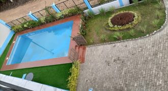 Appartement meublé avec piscine à Kribi
