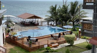 Résidence meublée avec piscine en bordure de mer
