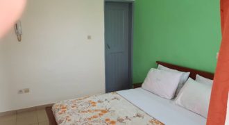 Grande chambre meublée Douala Logpom